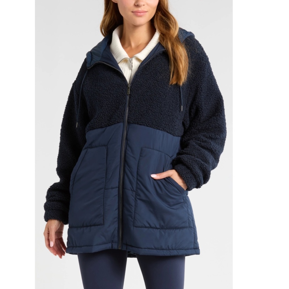 Zella Hybrid Faux Shearling Pocket
Jacket